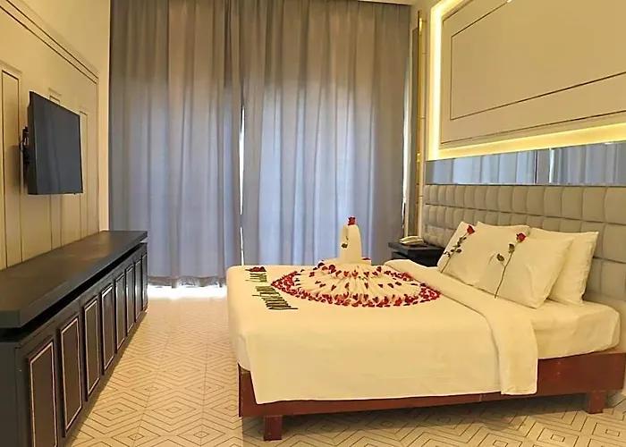 酒店 Hengly Mohasambath & 5*