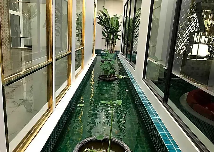 Hengly Mohasambath & 5*